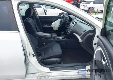 2016 Nissan Altima 2.5 S z USA, uszkodzony, nr VIN 1N4AL3AP0GN332435